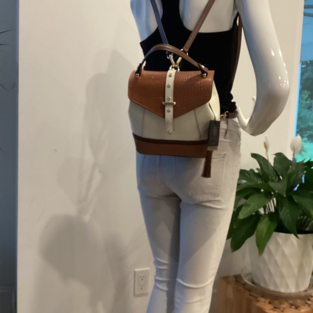 REDUCED NWT HOUSE OF HARLOW 1960 SHOULDER HAND BAG BACKPACK LEATHER ITALY - Picture 10 of 15
